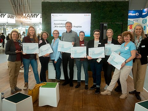 Dr. Anke Oepping bei der Auszeichnung von IN FORM-Projekten.