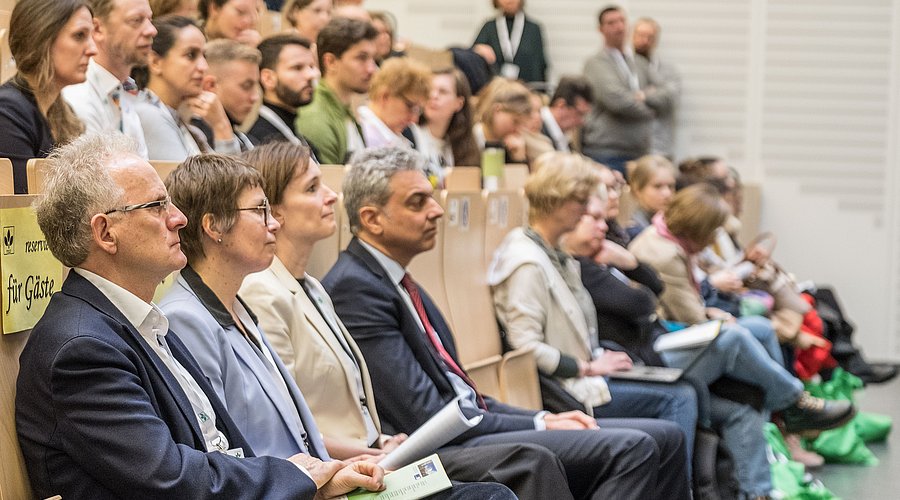 Auditorium beim 60. Wissenschaftlichen Kongress der Deutschen Gesellschaft für Ernährung